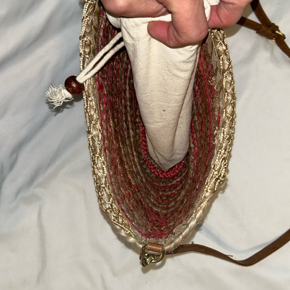 Vintage Nanette Lepore Clementine Jute BucketBag Berry/Coral Wood Handles - Picture 5 of 9